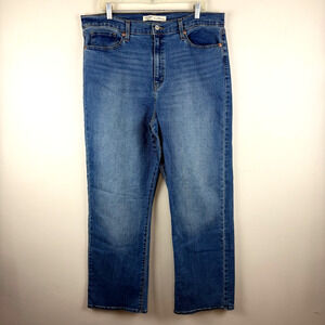 Signature Levi’s Women’s 18 W34 High Rise Straight Jeans Blue Denim EUC